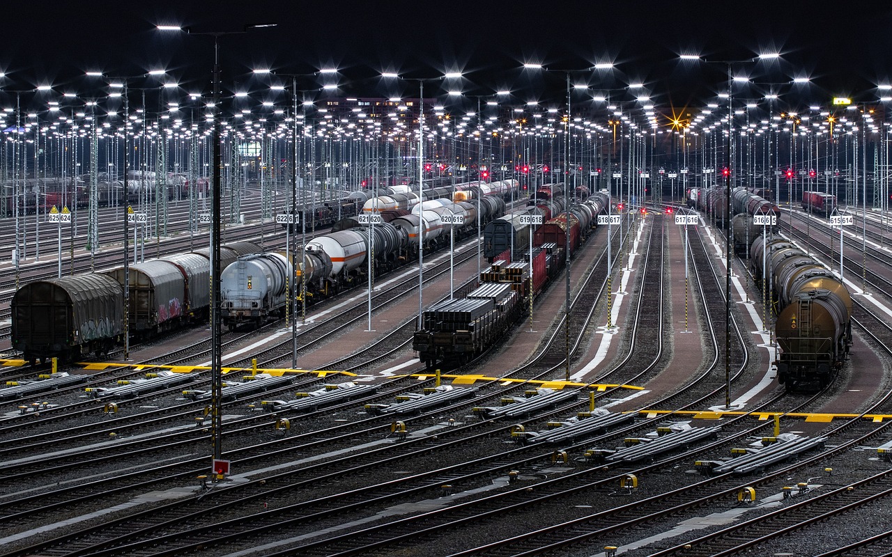 rails-4676007_1280